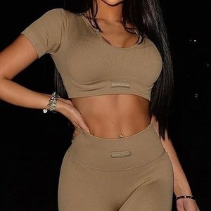 Fashionova Mocha Ribbed Active Crop Top ( M)